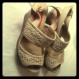 Size 8 POP wedges